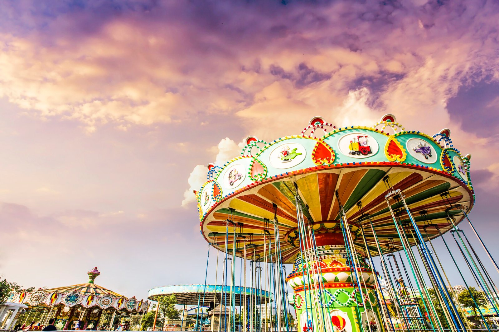 Top 10 Largest Amusement Parks in the U.S.-Top Ten Thingx